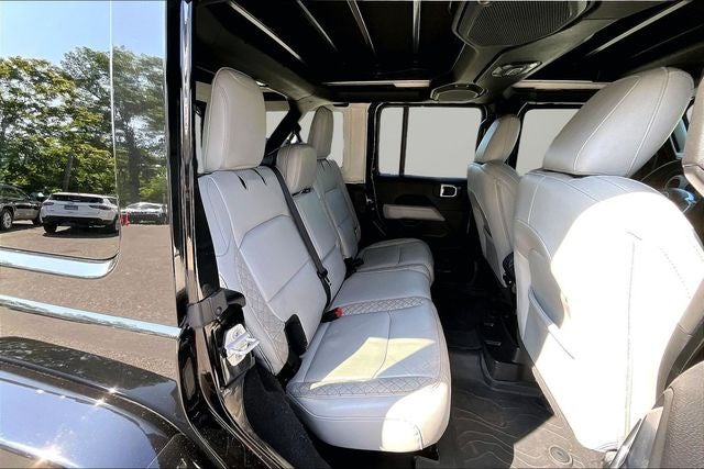2022 Jeep Wrangler Unlimited Sahara High Altitude