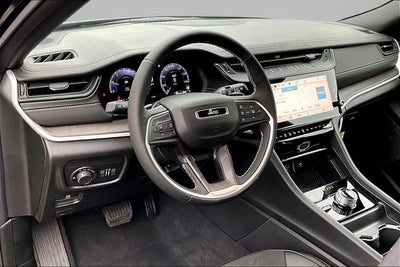 2026 Jeep Grand Cherokee Altitude