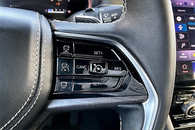 2022 Jeep Grand Cherokee Overland