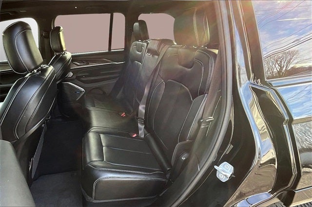 2022 Jeep Grand Cherokee Overland