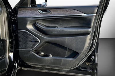 2022 Jeep Grand Cherokee Overland