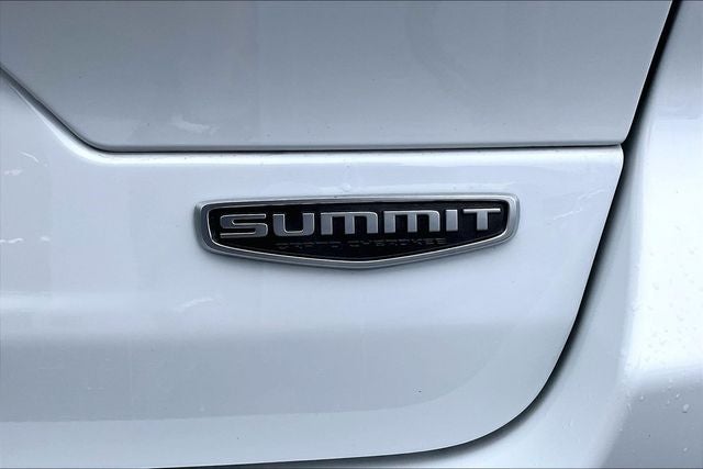 2022 Jeep Grand Cherokee Summit