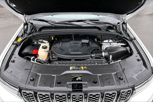 2022 Jeep Grand Cherokee Summit