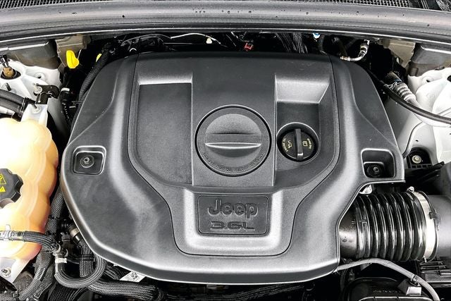 2022 Jeep Grand Cherokee Summit