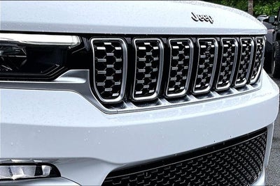 2022 Jeep Grand Cherokee Summit