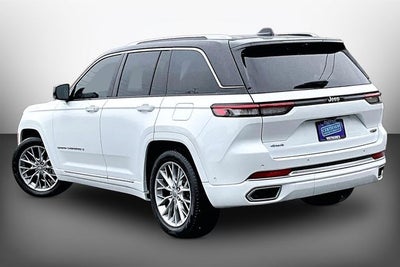 2022 Jeep Grand Cherokee Summit