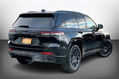 2025 Jeep Grand Cherokee Summit