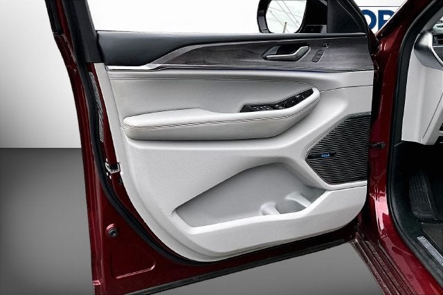 2022 Jeep Grand Cherokee L Overland