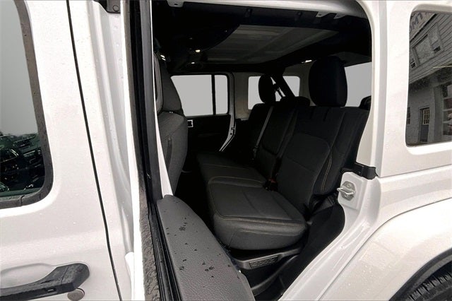 2025 Jeep Wrangler Sahara 4xe