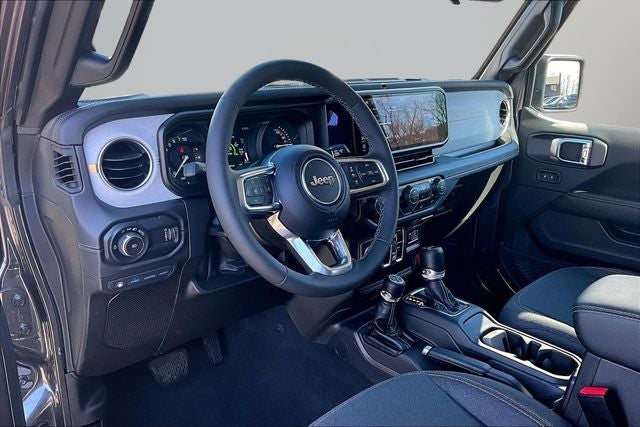 2025 Jeep Wrangler Sahara 4xe