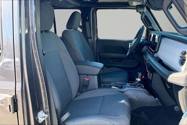 2025 Jeep Wrangler Sahara 4xe