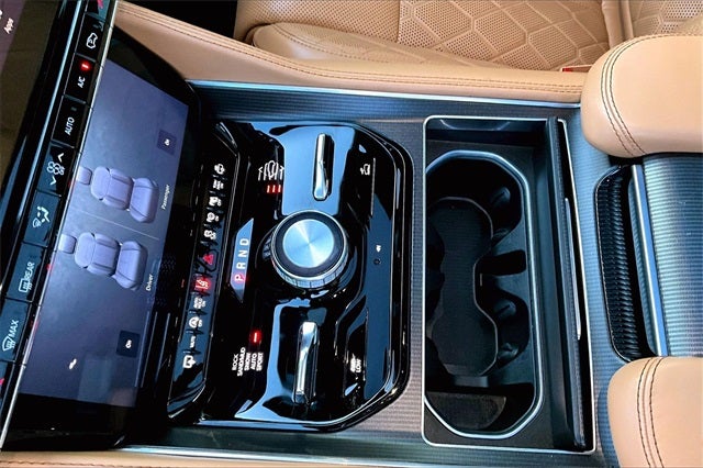 2024 Jeep Grand Wagoneer Series III