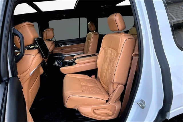 2024 Jeep Grand Wagoneer Series III