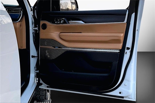 2024 Jeep Grand Wagoneer Series III