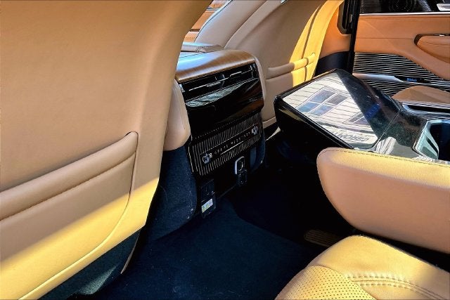 2023 Jeep Grand Wagoneer Series III