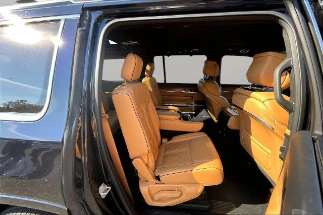 2023 Jeep Grand Wagoneer Series III
