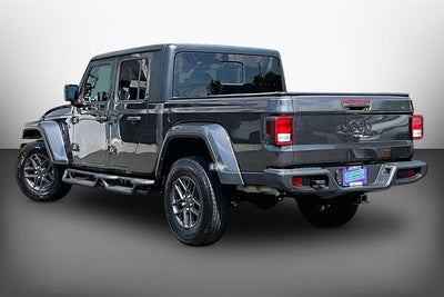2024 Jeep Gladiator Sport S