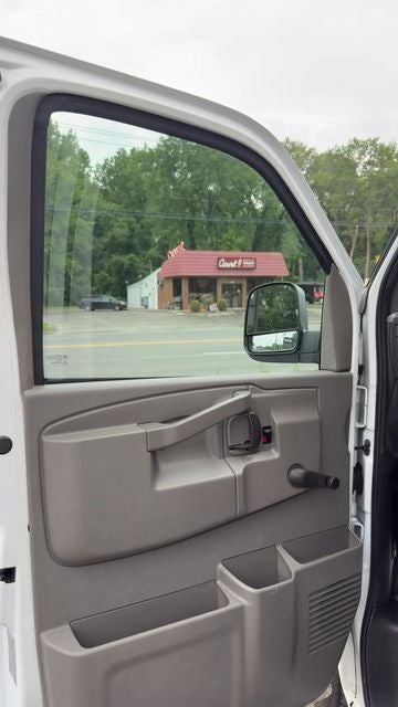 2017 Chevrolet Express 3500 Work Van Cutaway