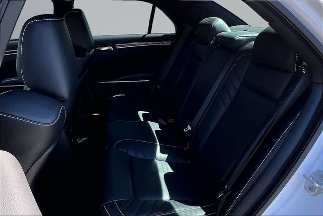 2023 Chrysler 300 C