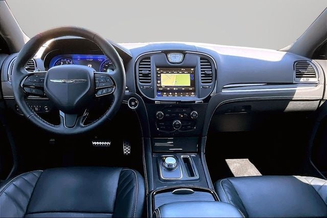 2023 Chrysler 300 C