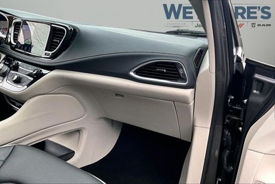 2021 Chrysler Pacifica Hybrid Limited