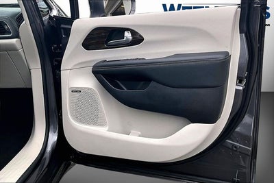2021 Chrysler Pacifica Hybrid Limited