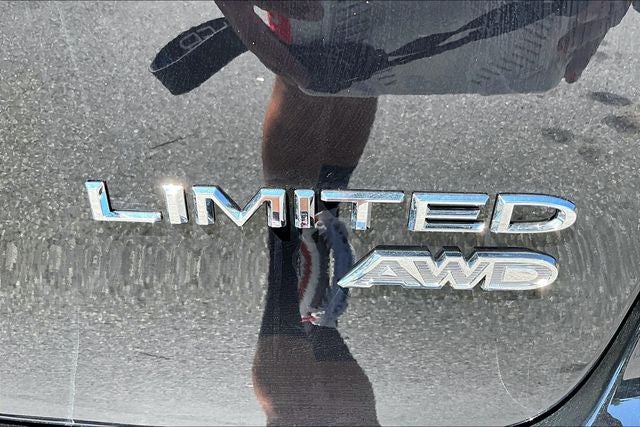 2027 Chrysler Pacifica Limited