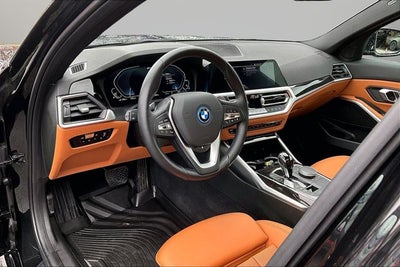 2022 BMW 3 Series 330e xDrive