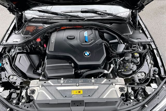 2022 BMW 3 Series 330e xDrive