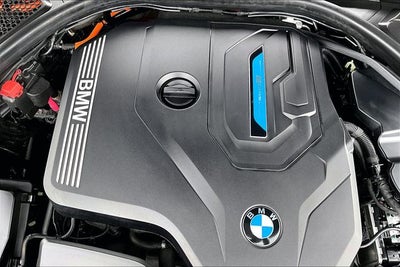 2022 BMW 3 Series 330e xDrive