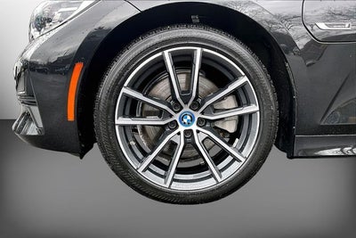2022 BMW 3 Series 330e xDrive