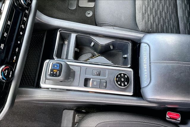 2022 Nissan Pathfinder S