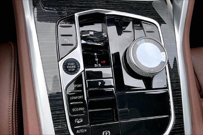 2025 BMW X6 M60i