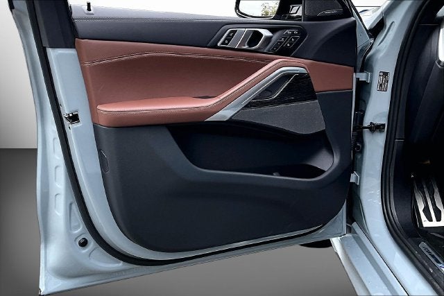 2025 BMW X6 M60i