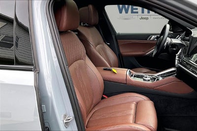 2025 BMW X6 M60i