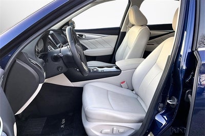 2022 INFINITI Q50 LUXE