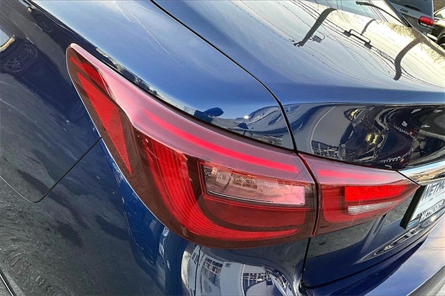 2022 INFINITI Q50 LUXE