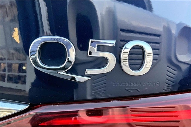 2022 INFINITI Q50 LUXE