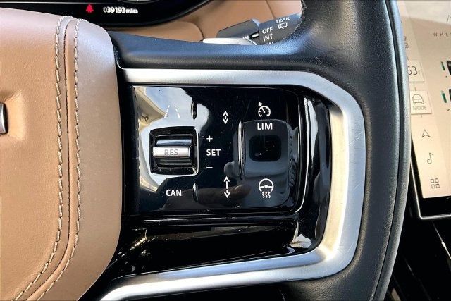 2025 Land Rover Range Rover Sport SE