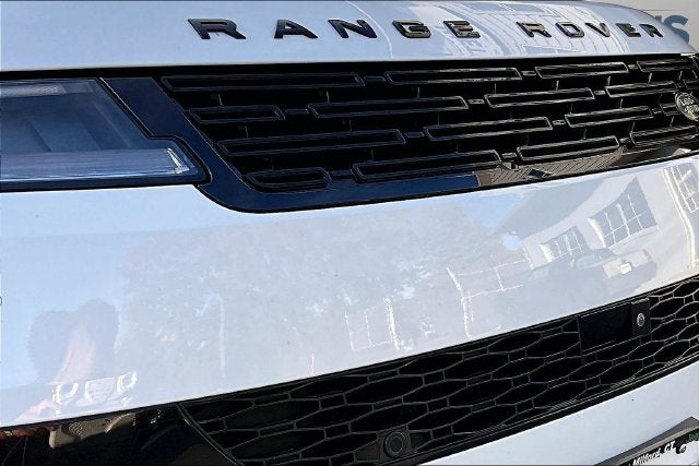 2025 Land Rover Range Rover Sport SE