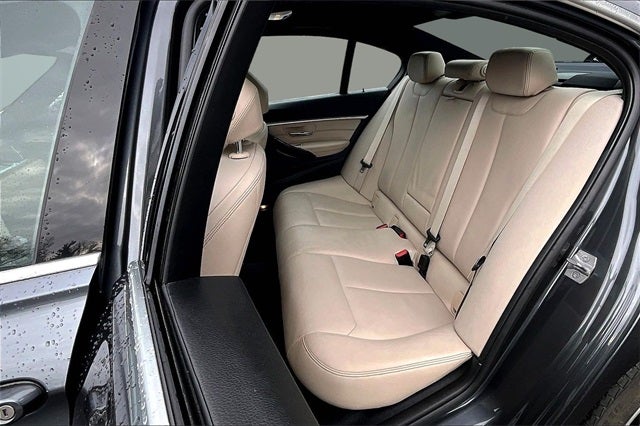 2018 BMW 3 Series 330i xDrive