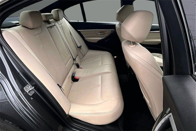 2018 BMW 3 Series 330i xDrive