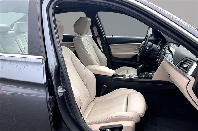 2018 BMW 3 Series 330i xDrive