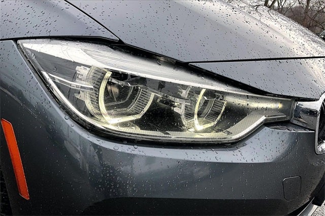 2018 BMW 3 Series 330i xDrive