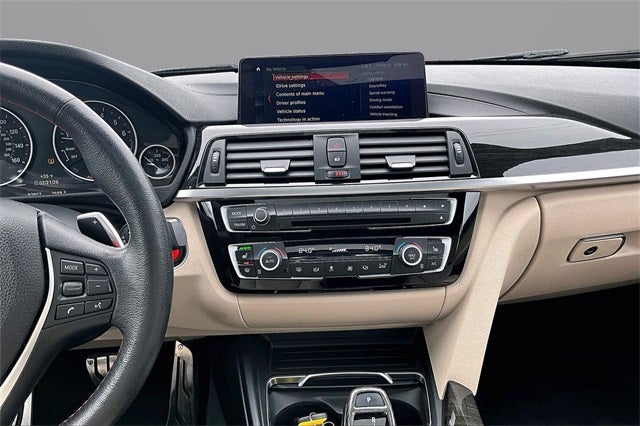 2018 BMW 3 Series 330i xDrive