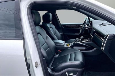 2019 Porsche Cayenne Base
