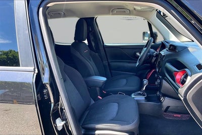 2023 Jeep Renegade Trailhawk