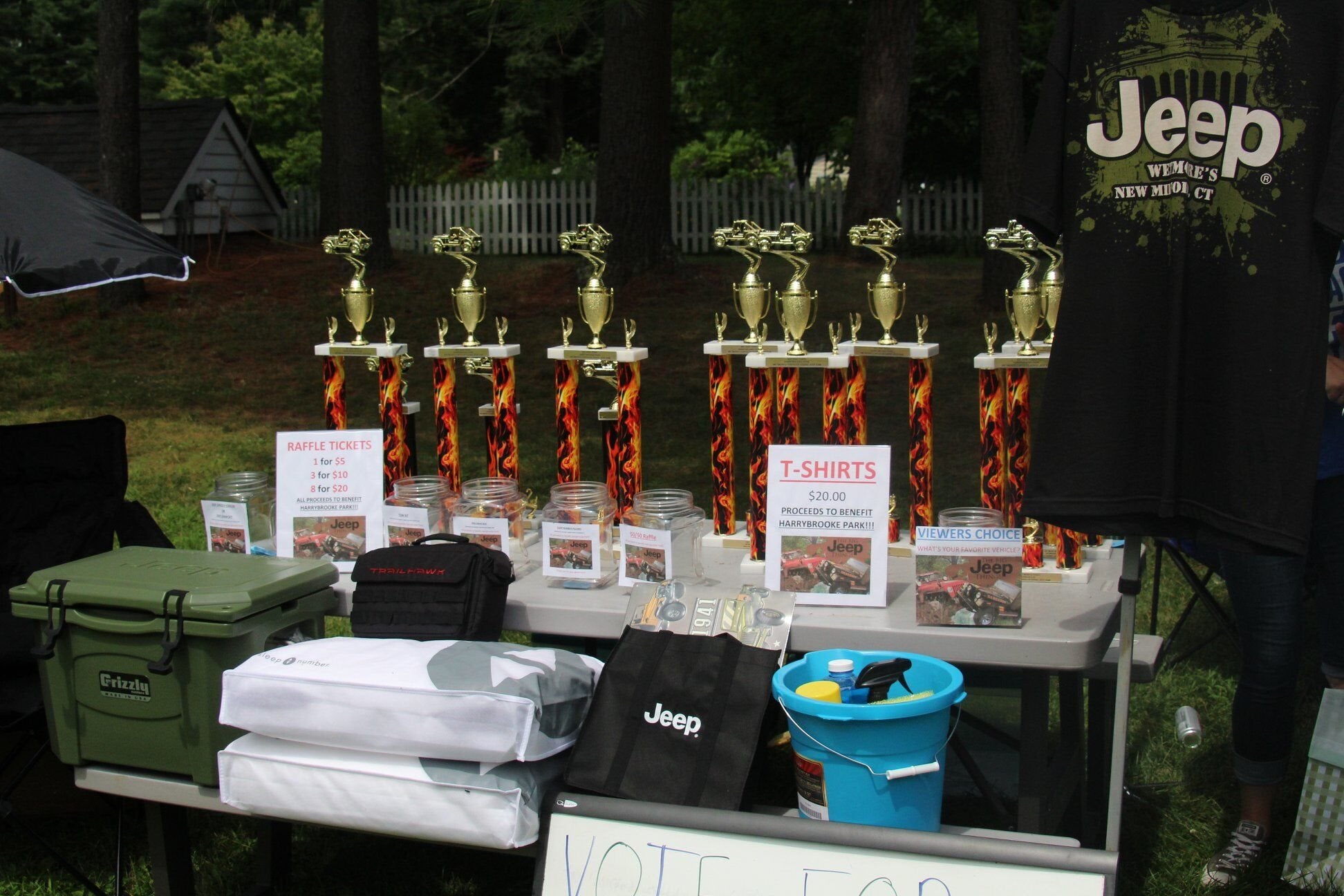 TheBigJeepThing-AwardTable